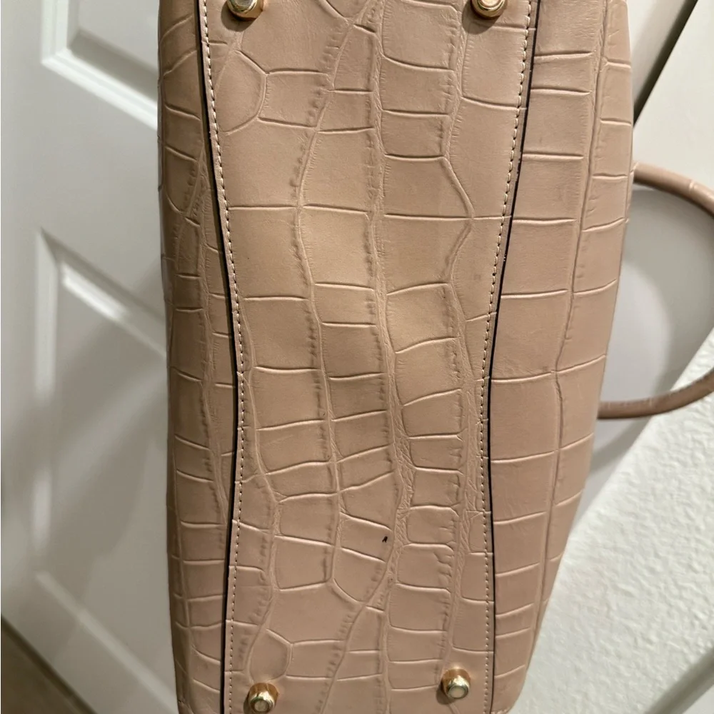 Coach Tan Croc-Embossed Women's Bag - Picture 7 of 9